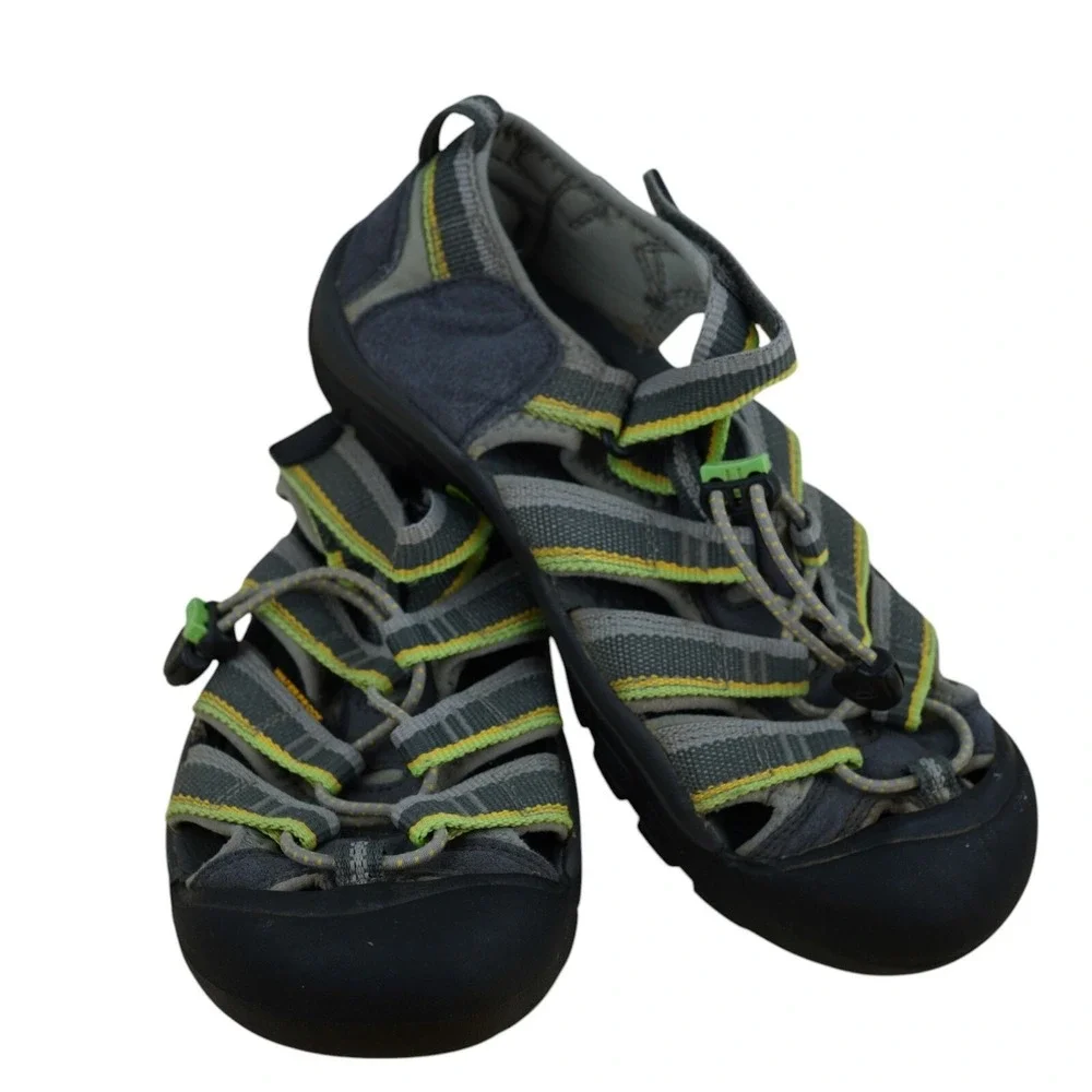KEEN‎ Newport H2 Sports Sandals Waterproof Strappy Water Shoes Kids 4